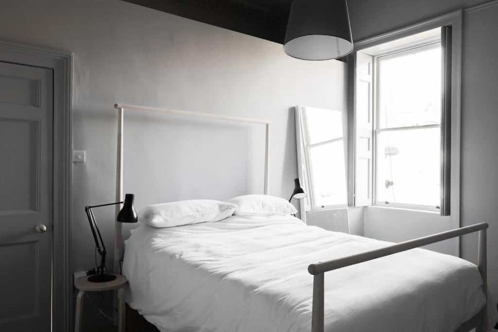 Apartament Spacious Georgian Pad - Free Parking - Walk To Bath Zewnętrze zdjęcie