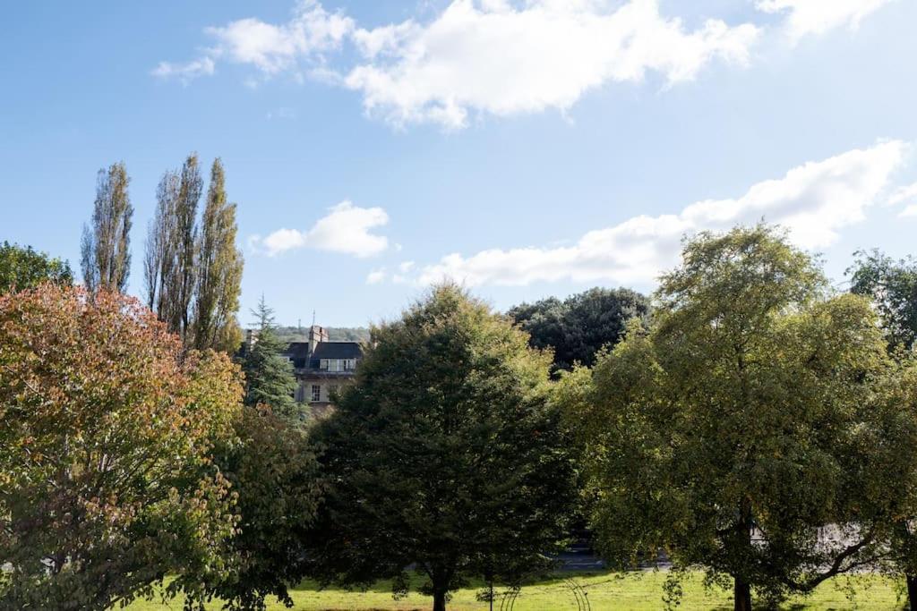 Apartament Spacious Georgian Pad - Free Parking - Walk To Bath Zewnętrze zdjęcie